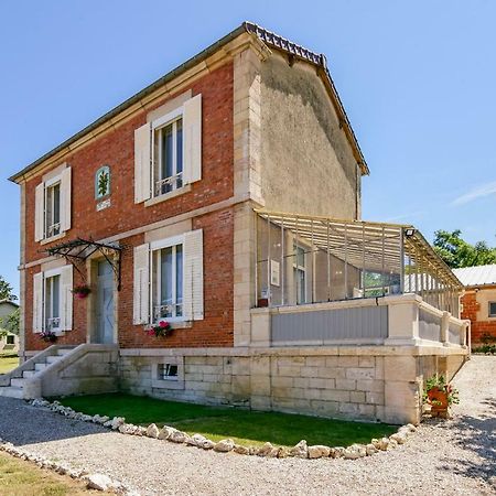 Maison Qui S'Y Frotte S'Y Pique Robert-Espagne Экстерьер фото